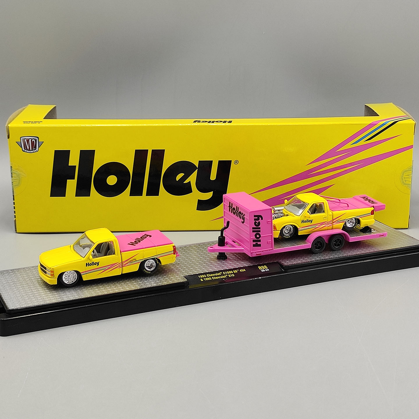 نماذج سيارات دييكاست M2 بمقياس - مراجعة Die Cast Car 1 64 وسعره