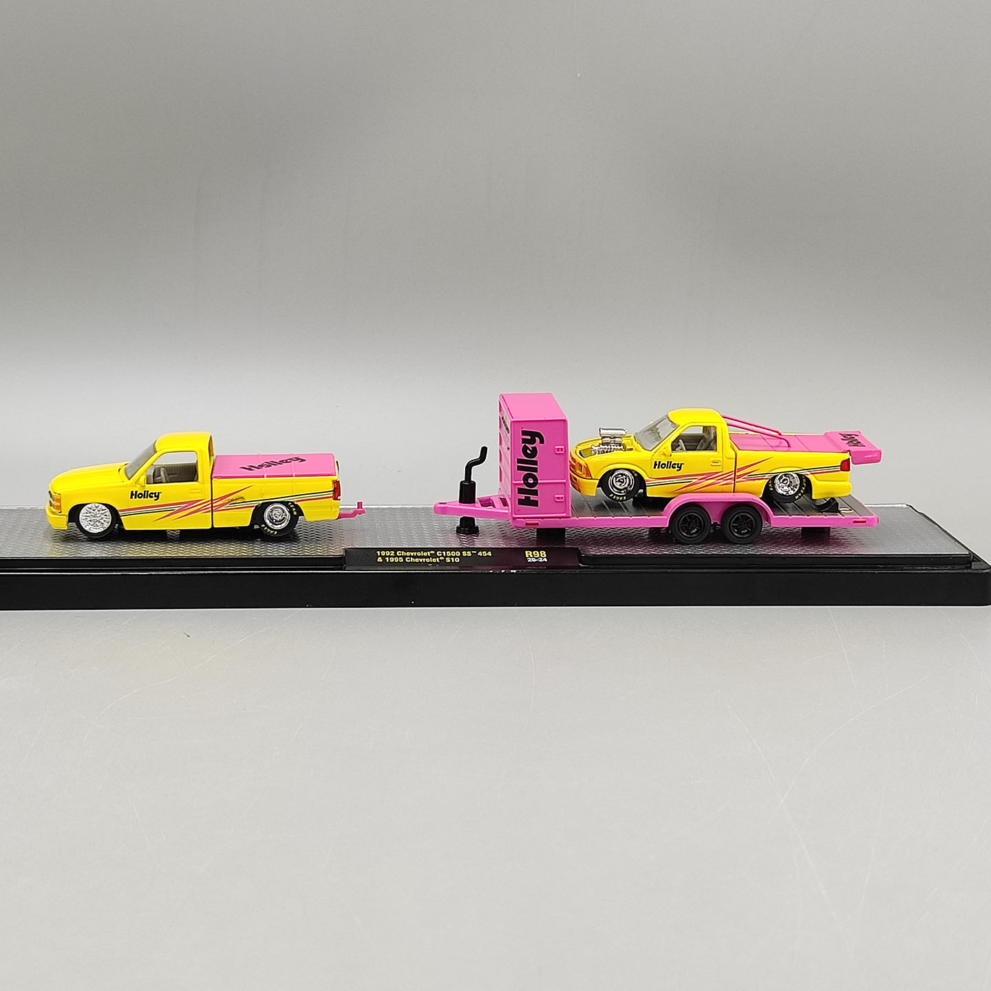 نماذج سيارات دييكاست M2 بمقياس - مراجعة Die Cast Car 1 64 وسعره