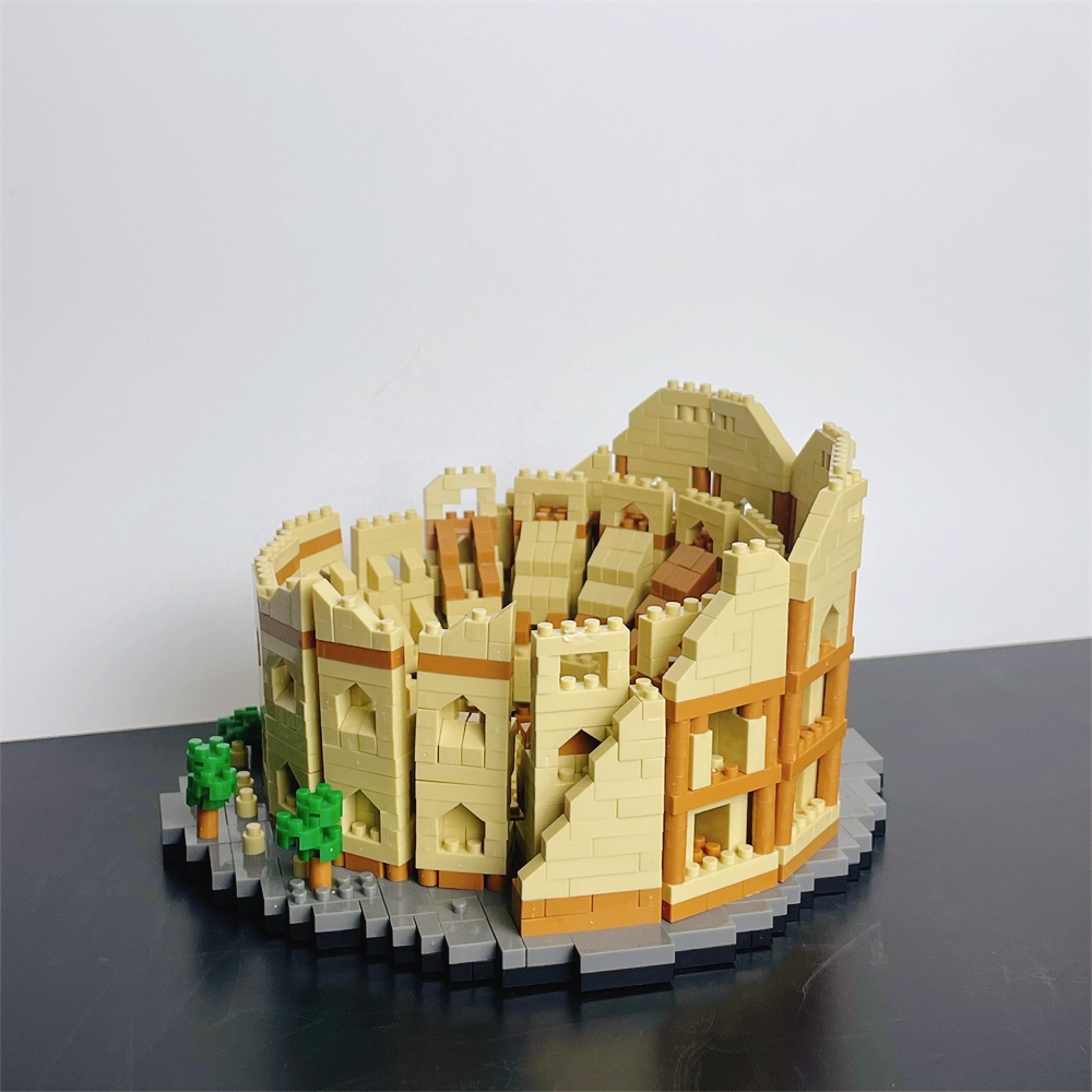 Knew Built سوبر ميني الكولوسيو - مراجعة Building Block Mini وسعره